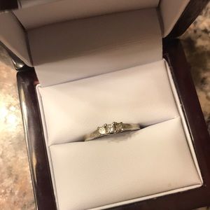 Diamond princess cut ring